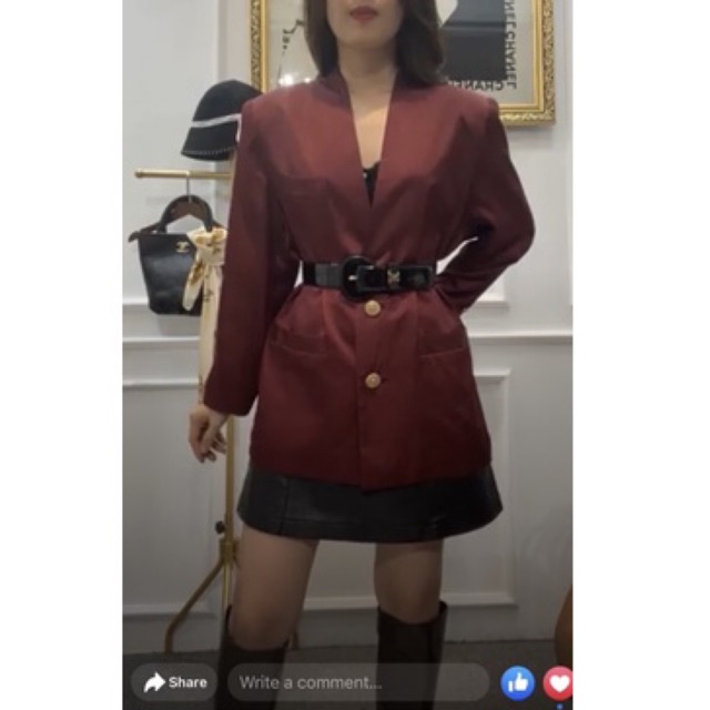 VEST CỔ TIM CÚC VÀNG