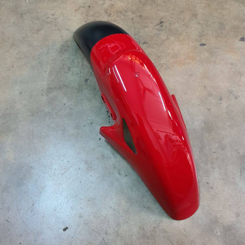 Fender trước sonic Model đầu tiên màu đỏ