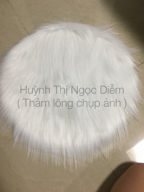 Thảm lông trắng hình tròn đường kính 40cm