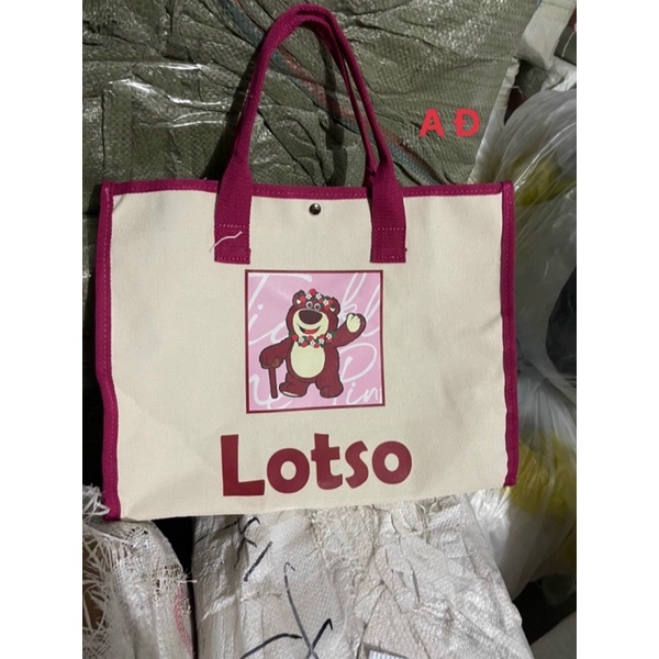 Túi Xách Nữ Bản To Gấu Hồng Lotso Cầm Tay Hot Trend 2022