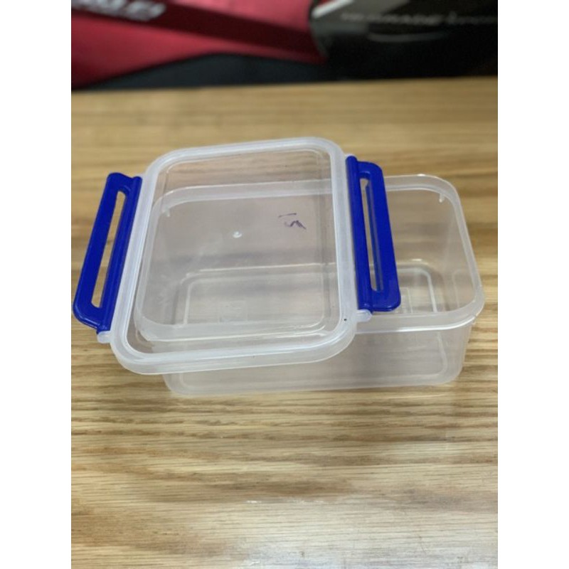 Hộp Vuông Nhựa Nắp Gài FATACO