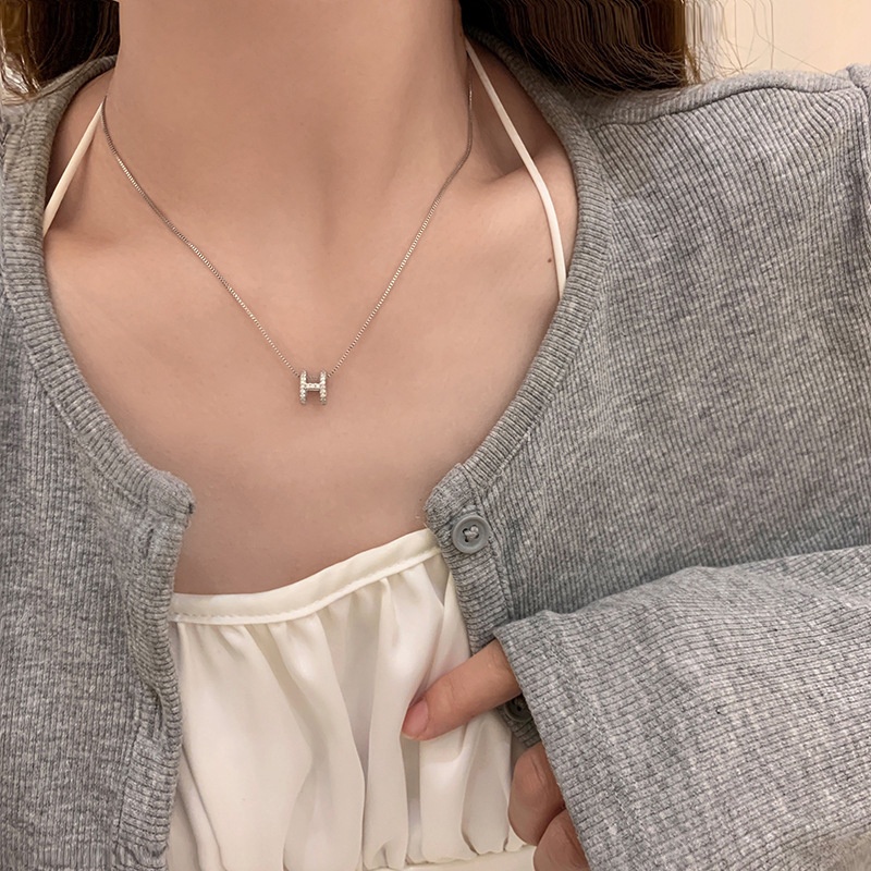Vòng cổ Mặt Chữ H Đính Pha Lê Lấp Lánh 3D Cho Nữ