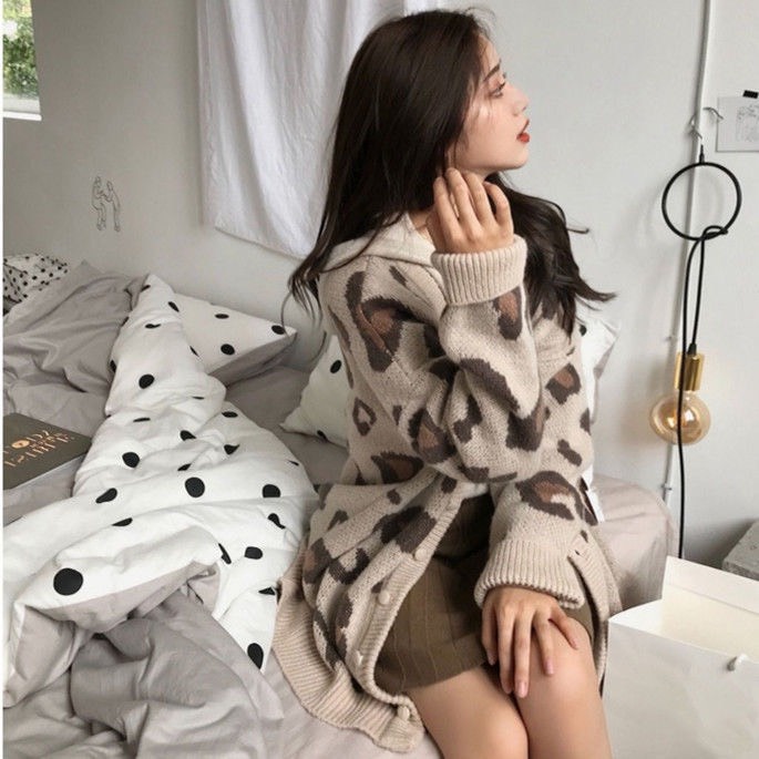 Áo cardigan phối màu loang tròn cực xinh | BigBuy360 - bigbuy360.vn