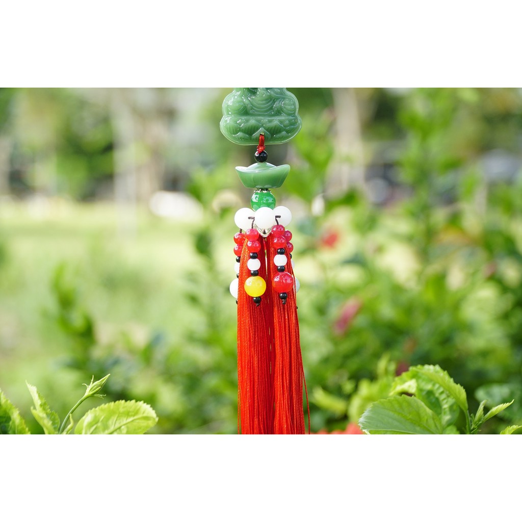 Dây treo xe ô tô Quan Âm Bồ Tát ngọc bội xanh hạt ngọc chuỗi đỏ bình an tài lộc | BigBuy360 - bigbuy360.vn