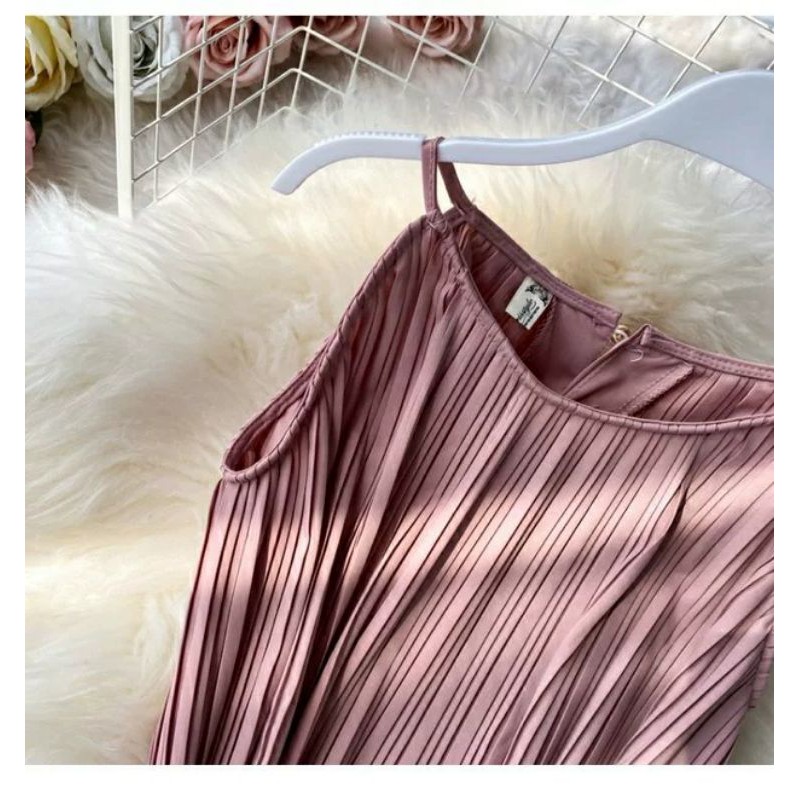 [Hot Item] Váy Maxi Xếp Ly Kèm Đai Thắt Eo Sang Chảnh | BigBuy360 - bigbuy360.vn