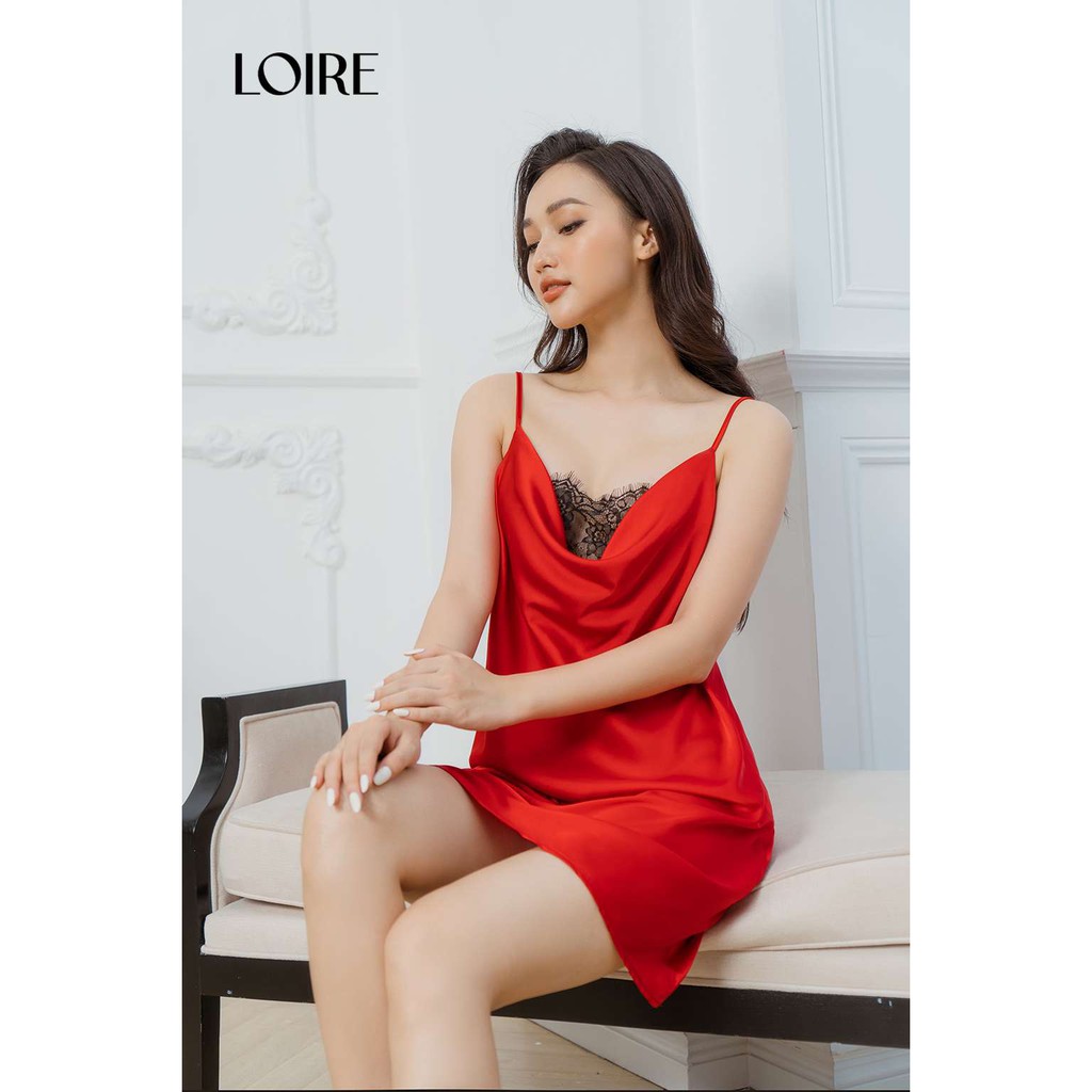 Váy Ngủ Lụa Hai Dây Cổ Đổ Loirechic LSL11