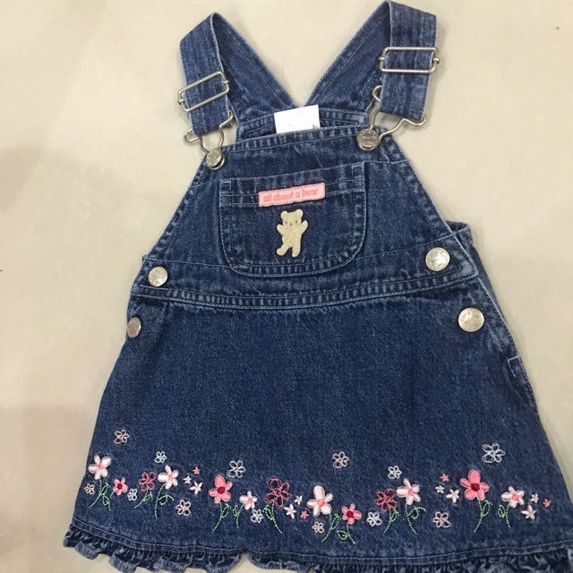 Váy yếm jean cho bé