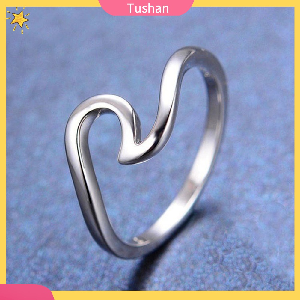 Chiếc nhẫn trang trí họa tiết con sóng độc đáo thời trang cho nữ