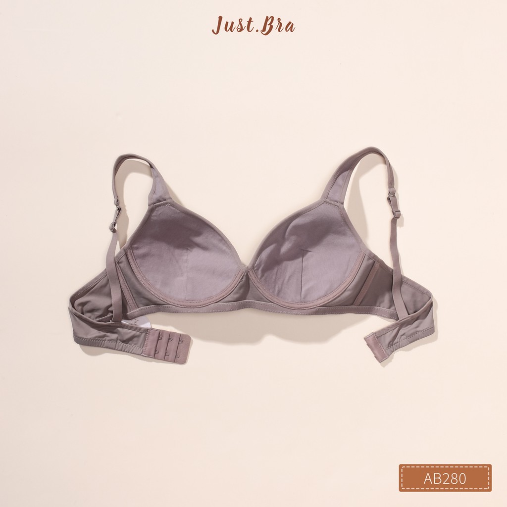 Áo ngực Just Bra có đường may giả gọng, quả ngực tròn lên form AB280