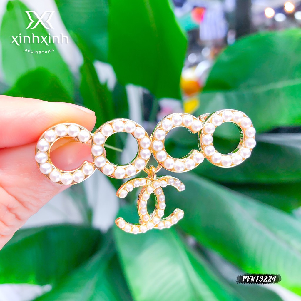 Tag cài áo chữ thời trang đính hạt