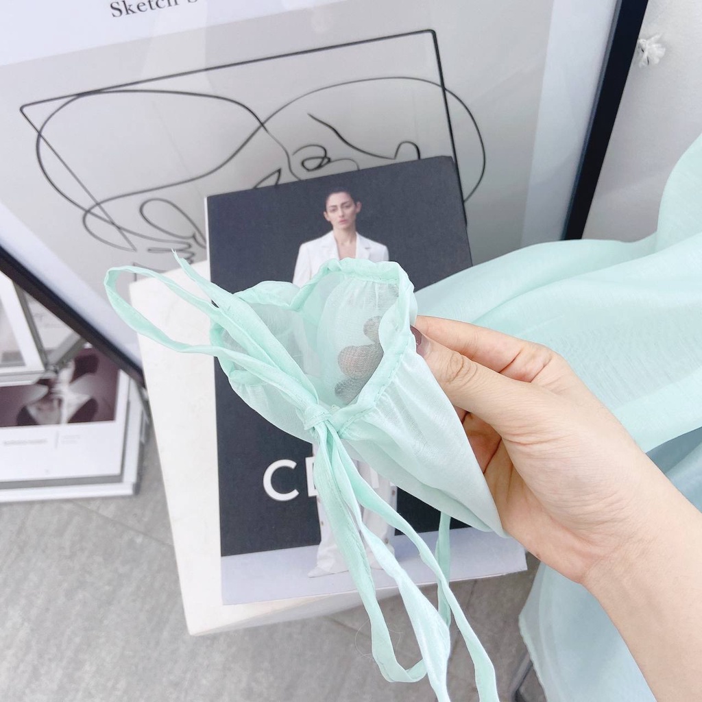 Đầm 2 dây trễ vai nơ ngực xinh xắn