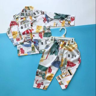 PYJAMA CHO BÉ HỌA TIẾT GÓC PHỐ, VẢI SATIN LỤA MỀM, MÁT, KHÔNG NHĂN KHÔNG RÚT. PIJAMA TAY DÀI CHO BÉ 10-40KG.