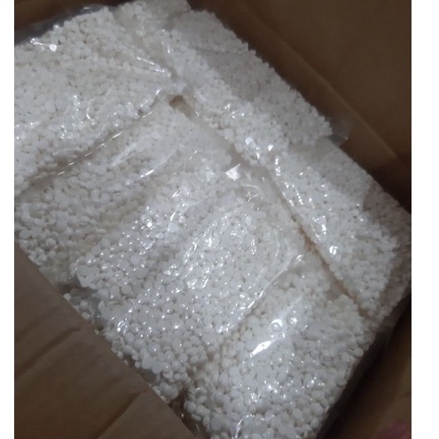 * Chuyên sản xuất cung cấp sỉ và lẻ toàn quốc * Sáp hạt dừa bịch 1kg rất thơm và dễ chịu.