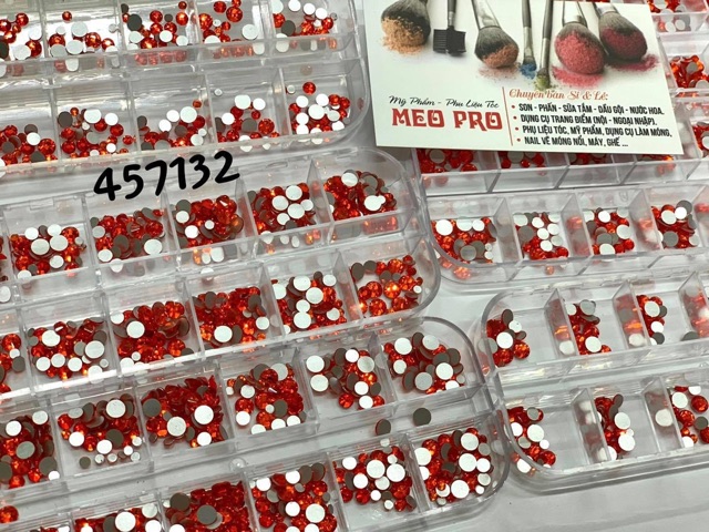 Khay đá đính móng mixx size chân bạc đính móng tay chân 457129