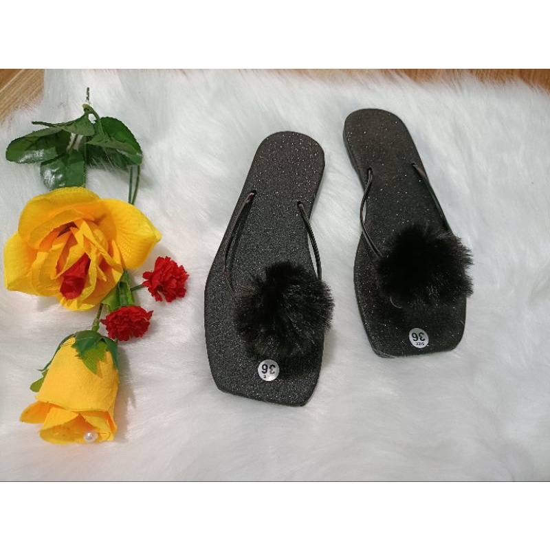 🌹 Dép kẹp kim tuyến đính lông siêu dễ thương cho chị e dạo phố