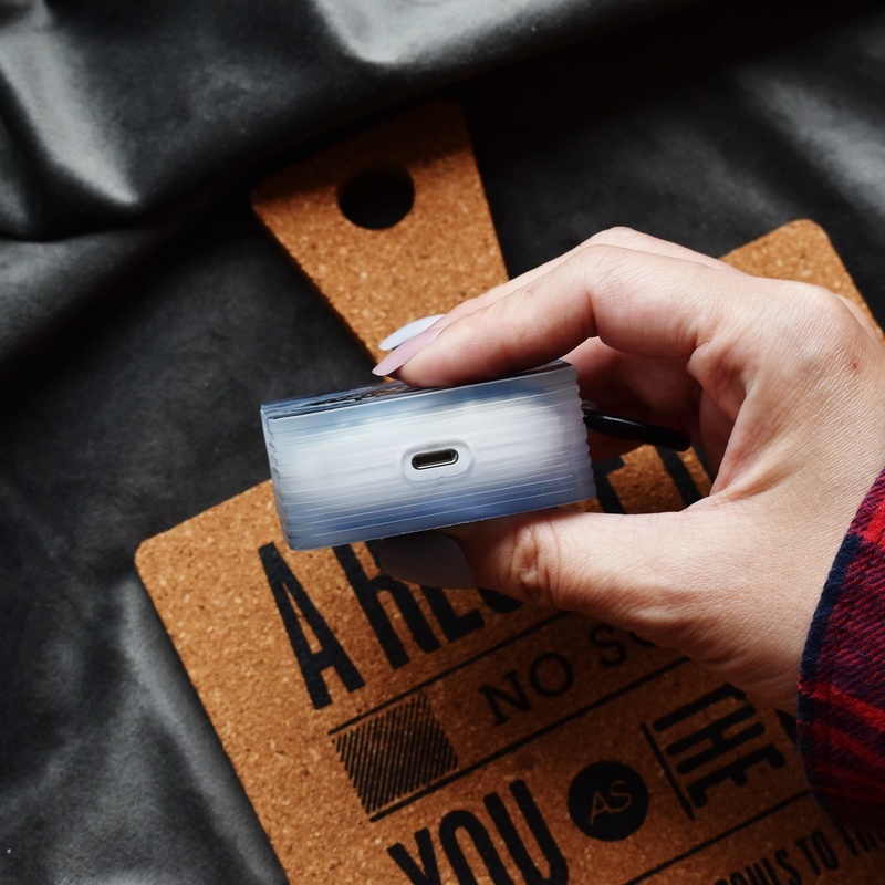 Vỏ Bảo Vệ Hộp Sạc Tai Nghe Bluetooth AirPods 1 2 Pro 3 Bluetooth Hình Vuông Màu Dạ Quang Kèm Móc Khóa