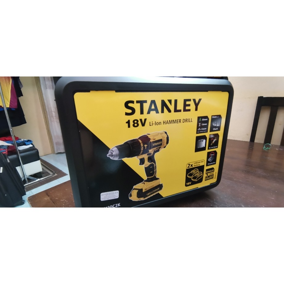 Máy khoan động lực pin Stanley SCH20C2K