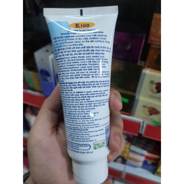 SỮA RỬA MẶT E100 SỮA BÒ 80ML