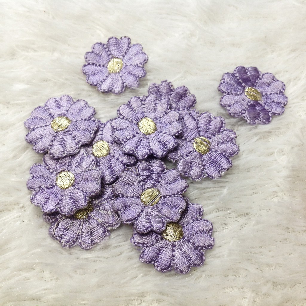 Hoa cúc lá phong bông thêu sẵn kết áo nhiều màu dễ thương