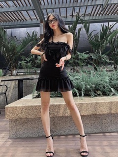 Đầm trễ vai