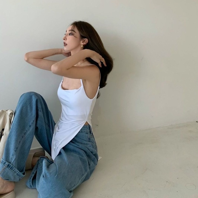 Áo Thun Hai Dây Có Mút Đệm Ngực Phong Cách Âu Mỹ Retro Quyến Rũ Cho Nữ