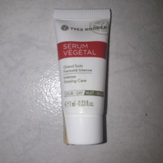Kem dưỡng Yves Rocher chống lão hóa và săn chắc da