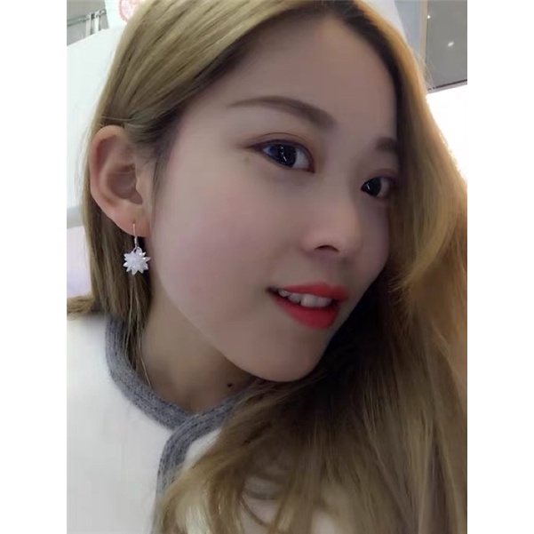 Bông tai bạc nữ dạng móc đá pha lê tuyết DaLiA Jewelry khuyên tai bạc chùm hoa xinh