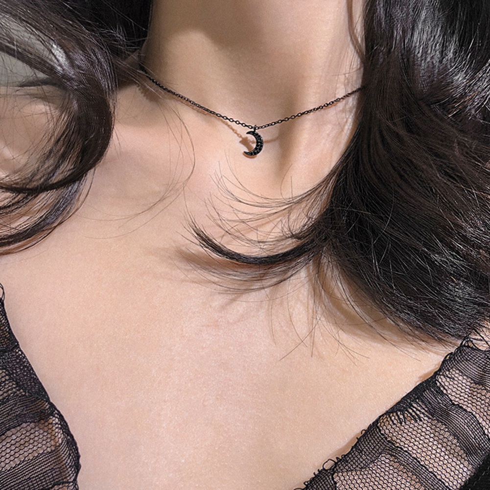 Women Rhinestone Crescent Moon Pendant Clavicle Chain Necklace Jewelry Gift