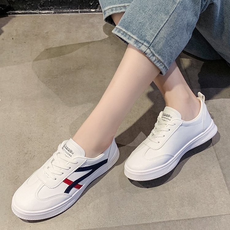 Giày Sneaker Mũi Tròn Dây Đan Chéo