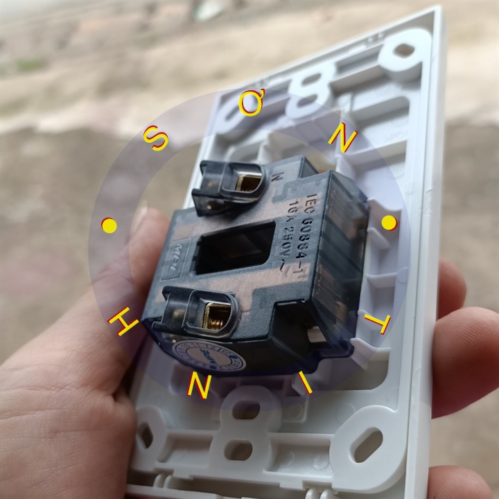 Ổ Cắm Âm Tường Đôi Ba 2 Chấu MPE  A20US2XXN A20US2N A20US2XXN A20US3N A201VXN