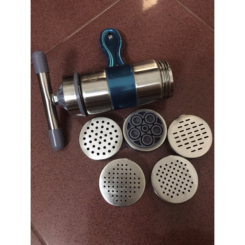 Máy ép đùn cám sợi 2ly 3ly 4ly kết hợp ép sợi mì bún, bánh canh