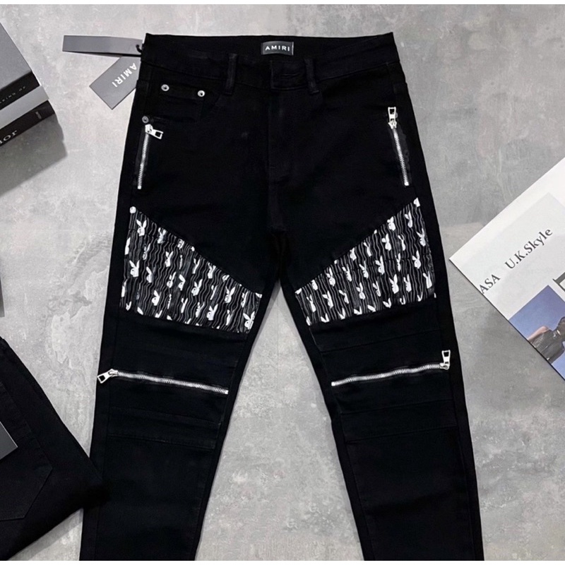 Quần jean Nam phối da nhăn thỏ Playboy thêu khoá zip đùi gối QJ93P