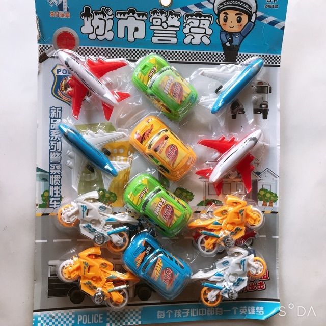 Đồ chơi ô tô máy bay vỉ 12 cái