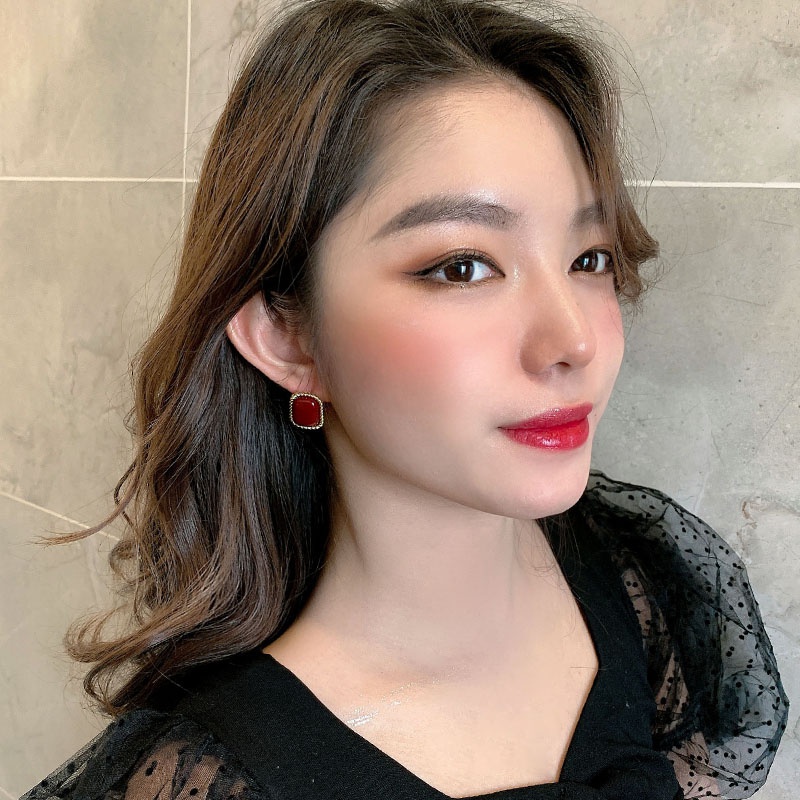 Khuyên Tai Nữ Trang Tạo Hình Độc Đáo