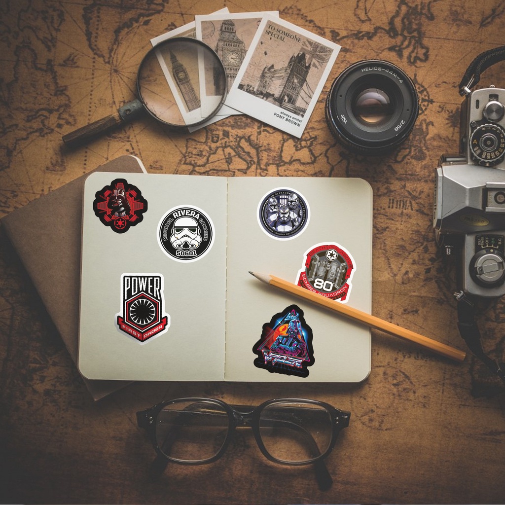 Bộ 50 Miếng Dán PVC Chống Thấm Nước Hình Star Wars Trang Trí Laptop Guitar Guitar Ván Trượt Mũ Bảo Hiểm Văn Phòng Phẩm