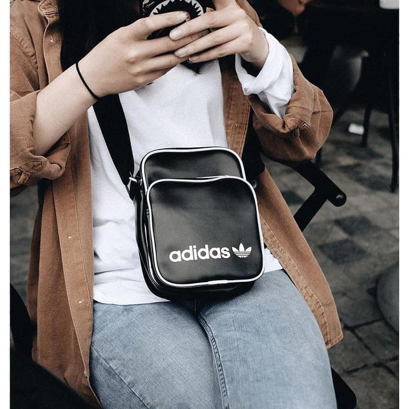 [NGHIỆN TÚI GIÁ GỐC + VIDEO THẬT] Túi đeo chéo / Túi bao tử Originals Adidas Mini Vintage Bag - DH1006 / HÀNG CÓ SẴN