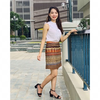 Chân váy thổ cẩm