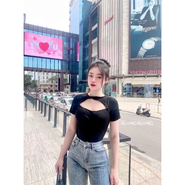 Áo nhún hở cổ
