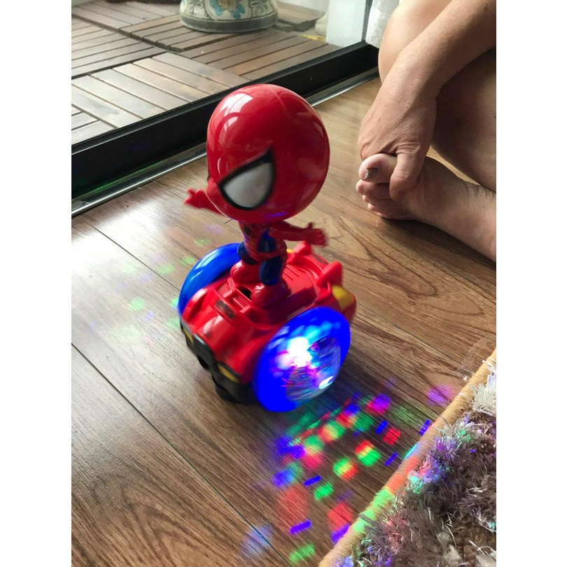 Xe Siêu nhân nhện thăng bằng quay 360 độ phát nhạc vui nhộn cho bé