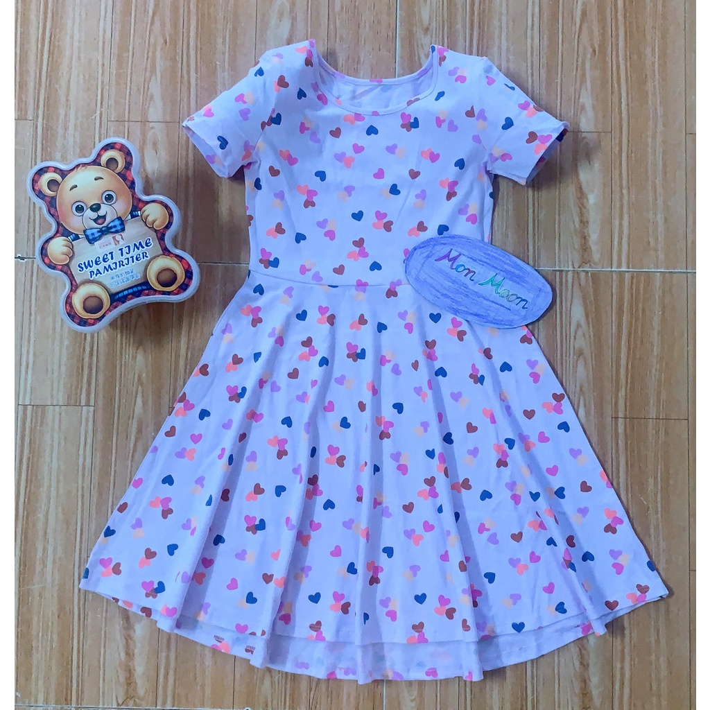 Đầm có tay JUMPING BE4NS họa tiết trái tim cho bé gái