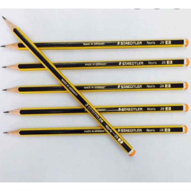 1 cây bút chì 2B STAEDTLER