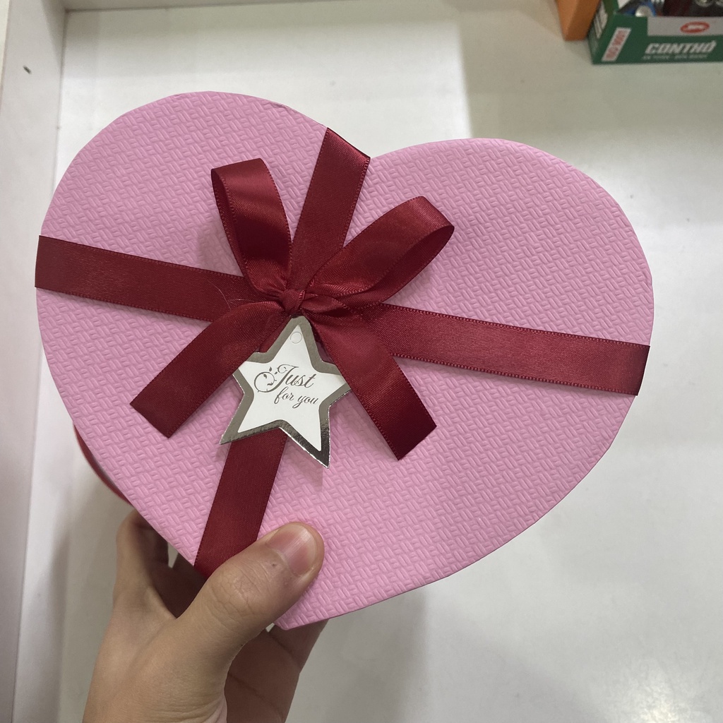 Hộp đựng quà hình trái tim cao cấp quà tặng valentine noel sinh nhật