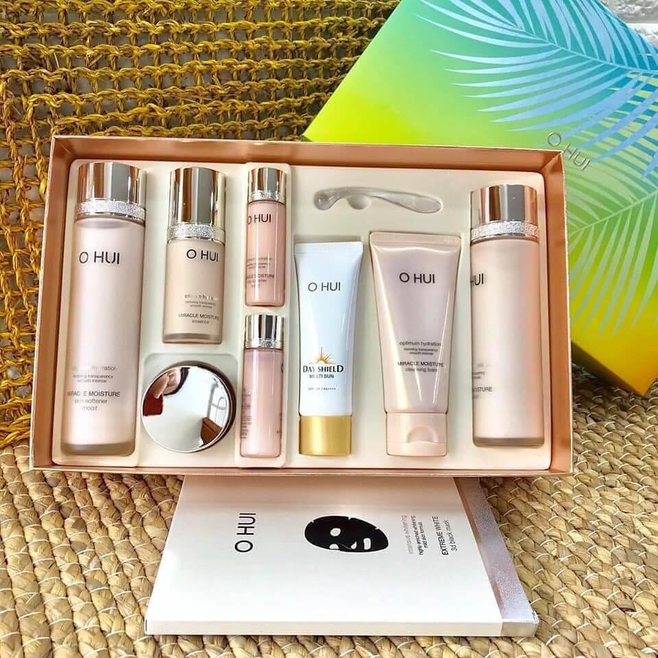 Bộ Dưỡng Ẩm Ohui Miracle Moisture Special Set 8sp