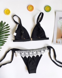 Bikini tán giác đen viền ren