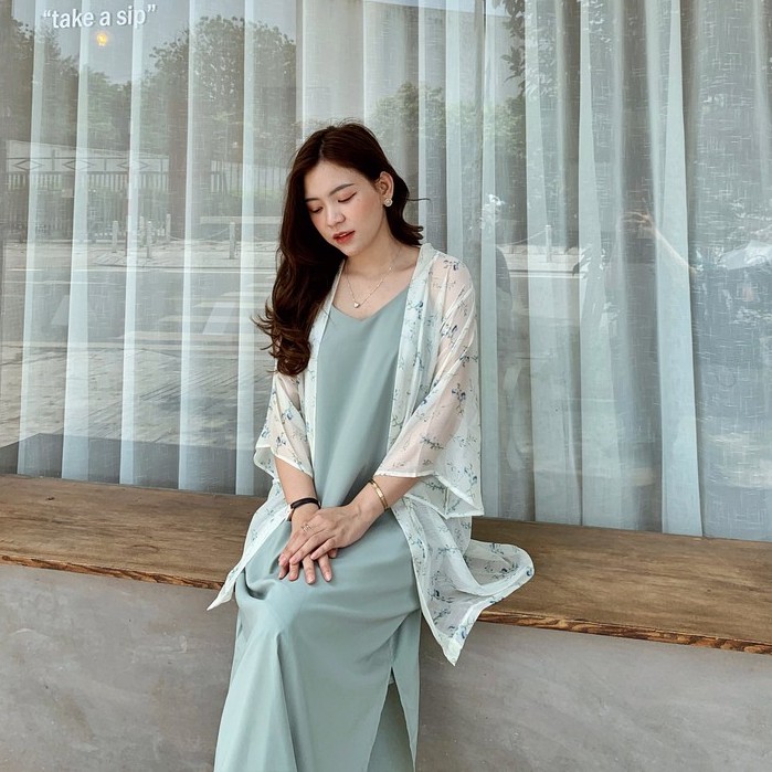 Áo khoác kimono hoa xanh tơ mỏng