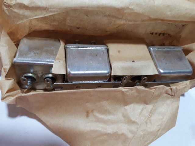 Tụ dầu NGA 1mf -250 v  bộ 2 chiếc