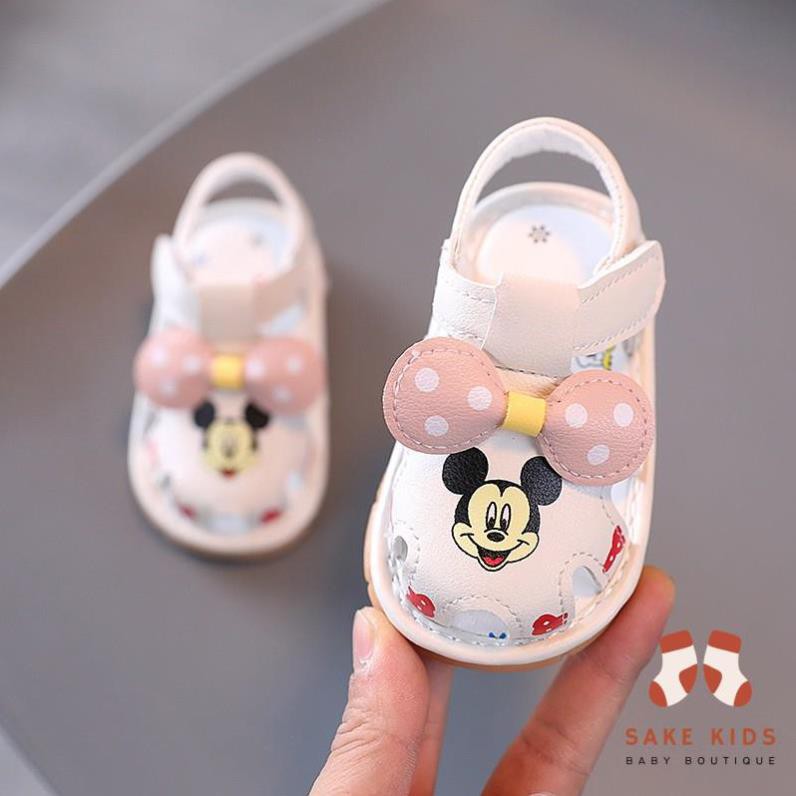 Giày sandal bé gái tập đi  FREESHIP Sandal bé gái hình Mickey đế chống trơn trượt có còi chất da PU siêu mềm A1