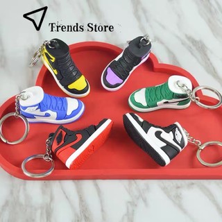 Móc khoá giày sneaker AJ1  3D tỉ lệ 1:6