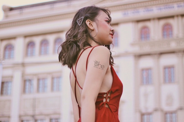 Đầm Flying hở lưng đan dây SDX25 | BigBuy360 - bigbuy360.vn