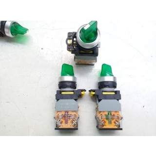 CÔNG TẮC XOAY 2 VỊ TRÍ CÓ ĐÈN NP-115-B2-11XD